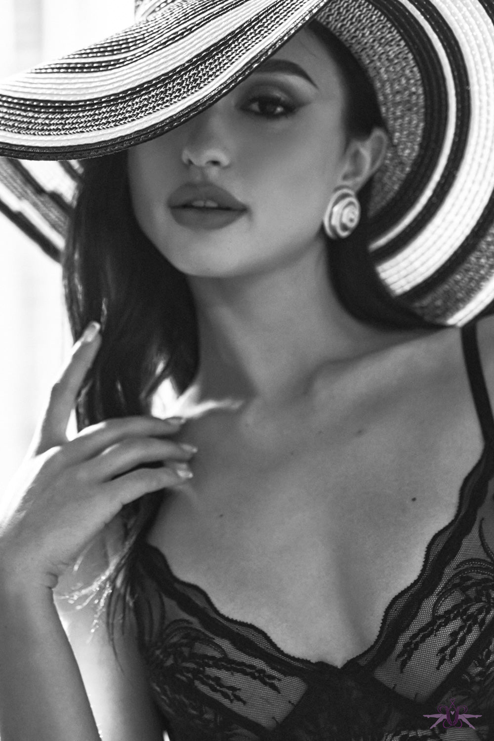 Obsessive Perisia Open Bodysuit